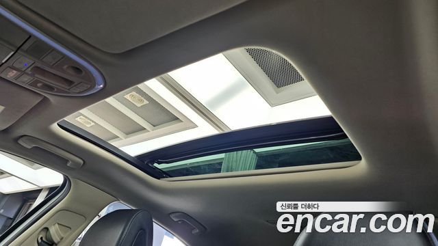 Genesis G70 Gasoline 2.0T 2WD 2021 — фото 16