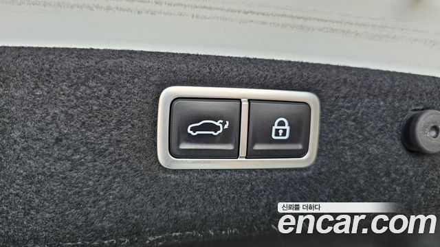 Genesis G70 Gasoline 2.0T 2WD 2021 — фото 17