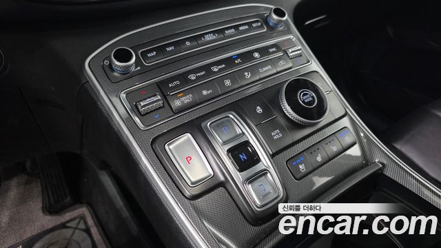 Hyundai Santa Fe HEV 1.6 2WD Exclusive 2023 — фото 9