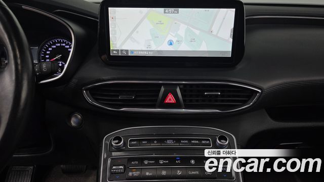Hyundai Santa Fe HEV 1.6 2WD Exclusive 2023 — фото 12