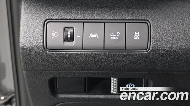 Hyundai Santa Fe HEV 1.6 2WD Exclusive 2023 — фото 20