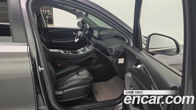 Hyundai Santa Fe HEV 1.6 2WD Exclusive 2023 — фото 26