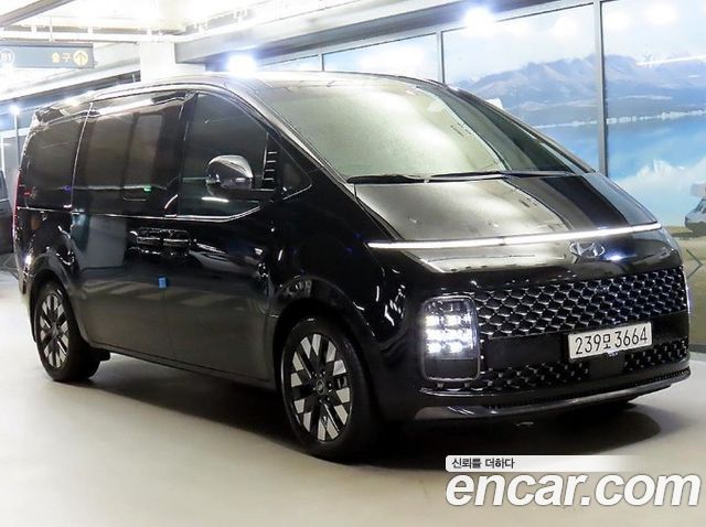 Hyundai Staria L3.5 Lounge 9-Seater Inspiration 2022 — фото 1