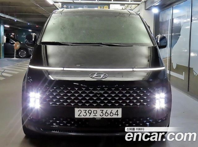 Hyundai Staria L3.5 Lounge 9-Seater Inspiration 2022 — фото 2