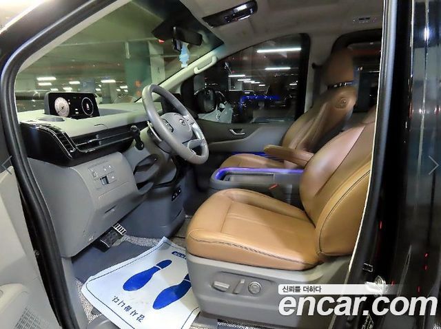 Hyundai Staria L3.5 Lounge 9-Seater Inspiration 2022 — фото 6