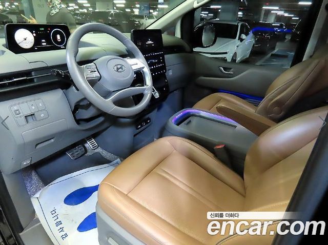 Hyundai Staria L3.5 Lounge 9-Seater Inspiration 2022 — фото 10