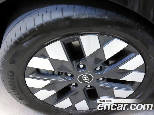 Hyundai Staria L3.5 Lounge 9-Seater Inspiration 2022 — фото 24