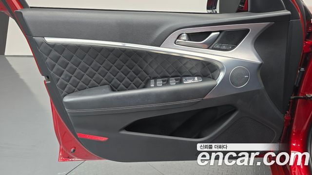 Genesis G70 2.0T AWD Sport Package 2018 — фото 24