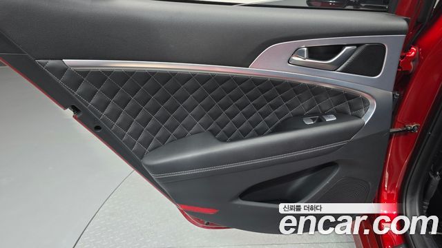 Genesis G70 2.0T AWD Sport Package 2018 — фото 25