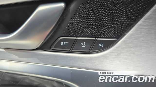 Genesis G70 2.0T AWD Sport Package 2018 — фото 32
