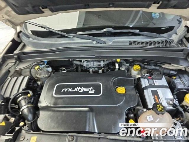 Jeep Renegade 2.0 Diesel Longitude AWD 2016 — фото 5
