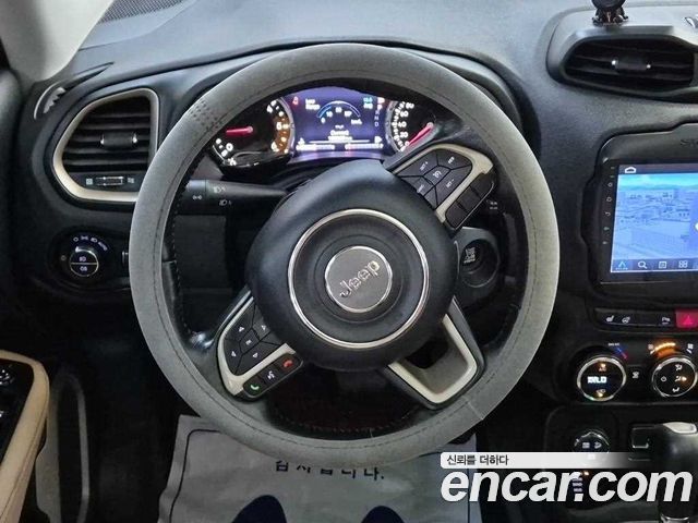 Jeep Renegade 2.0 Diesel Longitude AWD 2016 — фото 9