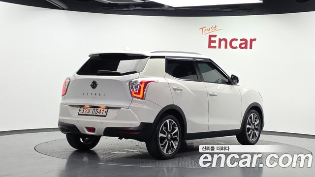 KG Mobility (SsangYong) Tivoli LX 2WD 2016 — фото 2