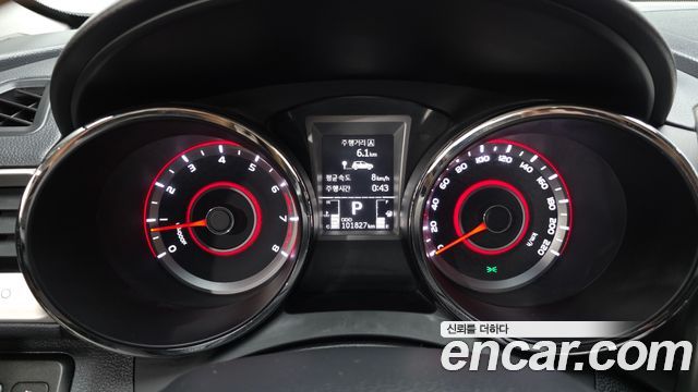 KG Mobility (SsangYong) Tivoli LX 2WD 2016 — фото 8