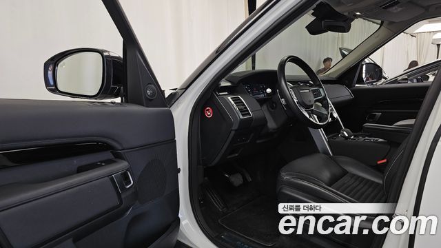 Land Rover Discovery 5 D250 S 2022 — фото 10