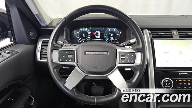 Land Rover Discovery 5 D250 S 2022 — фото 13