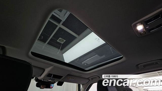 Land Rover Discovery 5 D250 S 2022 — фото 17
