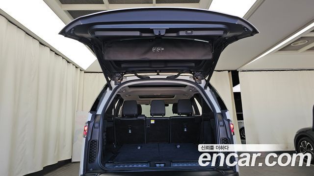 Land Rover Discovery 5 D250 S 2022 — фото 20