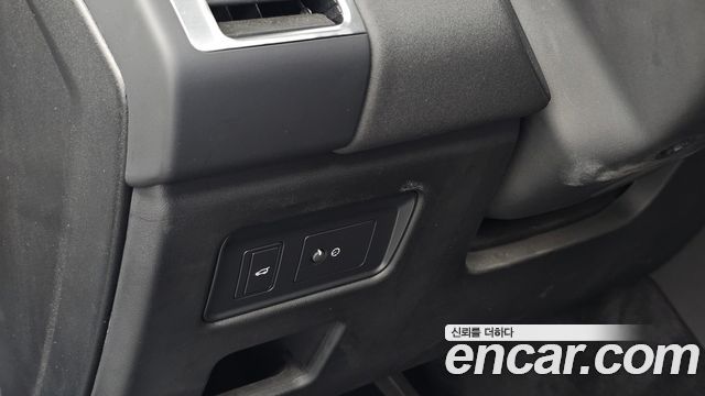 Land Rover Discovery 5 D250 S 2022 — фото 27
