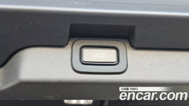 Land Rover Discovery 5 D250 S 2022 — фото 34