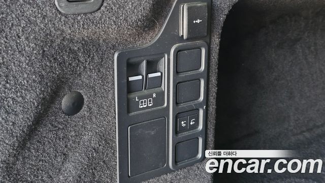 Land Rover Discovery 5 D250 S 2022 — фото 35