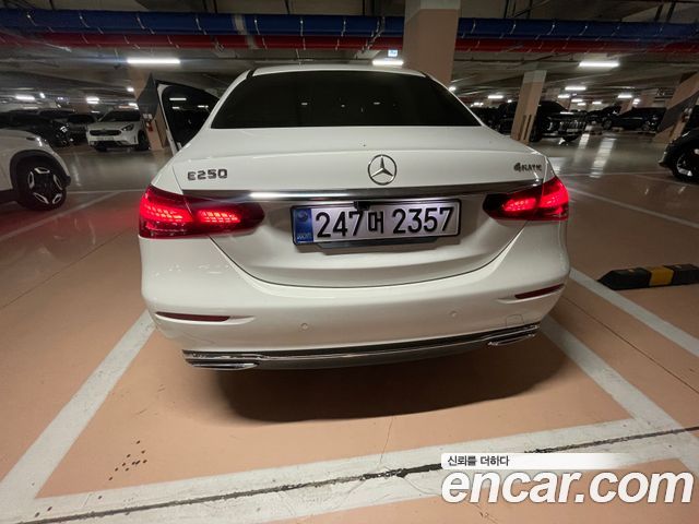 Mercedes-Benz E-Class (W213) E250 Exclusive 2021 — фото 3