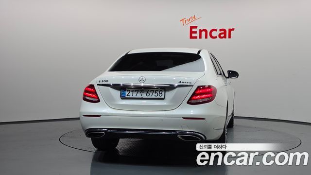 Mercedes-Benz E-Class (W213) E300 Exclusive 2018 — фото 4