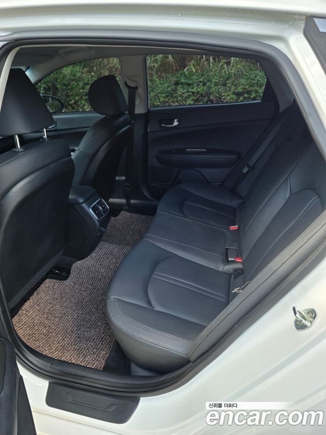 Kia K5 (II) 2.0 Prestige 2020 — фото 15