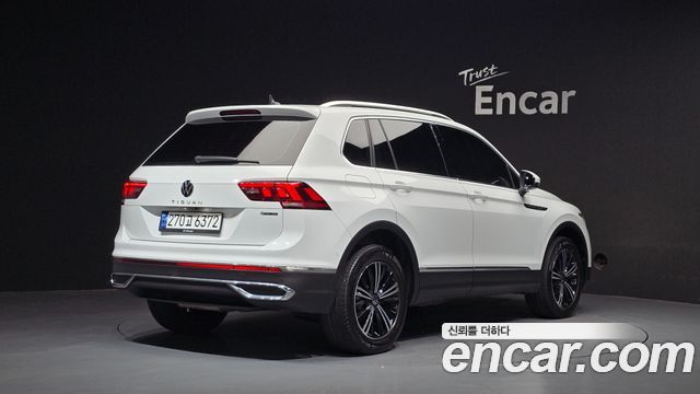 Volkswagen Tiguan (II) 2.0 TDI 4-Motion Premium 2021 — фото 2