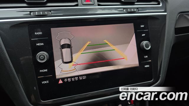 Volkswagen Tiguan (II) 2.0 TDI 4-Motion Premium 2021 — фото 12