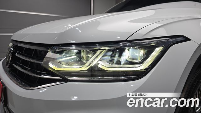 Volkswagen Tiguan (II) 2.0 TDI 4-Motion Premium 2021 — фото 22