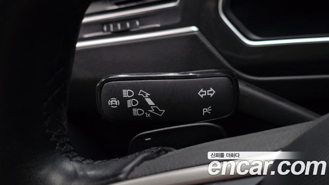 Volkswagen Tiguan (II) 2.0 TDI 4-Motion Premium 2021 — фото 27