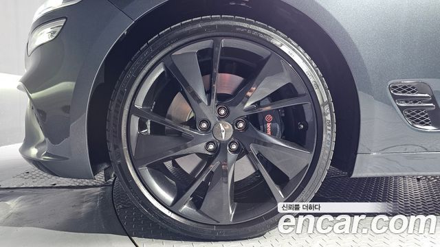 Genesis G70 Shooting Brake Gasoline 2.0T 4WD 2023 — фото 5