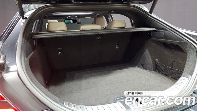 Genesis G70 Shooting Brake Gasoline 2.0T 4WD 2023 — фото 38