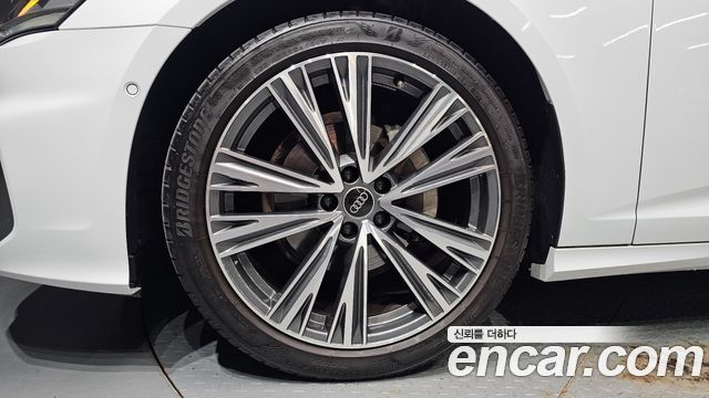 Audi A6 (C8) 40 TDI Quattro Premium 2023 — фото 5