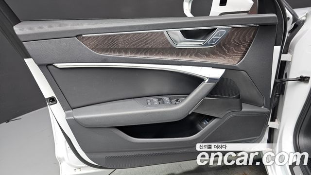 Audi A6 (C8) 40 TDI Quattro Premium 2023 — фото 24