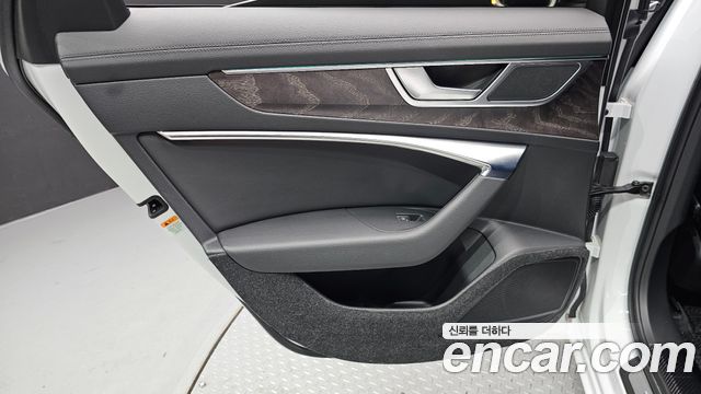 Audi A6 (C8) 40 TDI Quattro Premium 2023 — фото 25