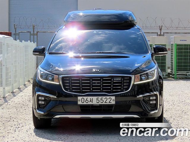 Kia Carnival Gasoline 9-Seater Hi-Limousine Noblesse Special 2019 — фото 1