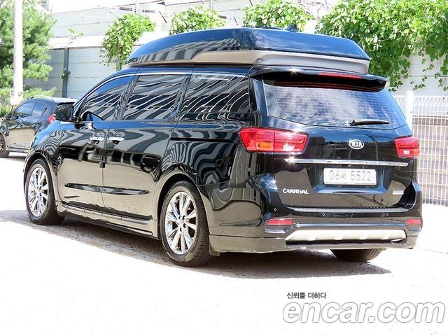 Kia Carnival Gasoline 9-Seater Hi-Limousine Noblesse Special 2019 — фото 3