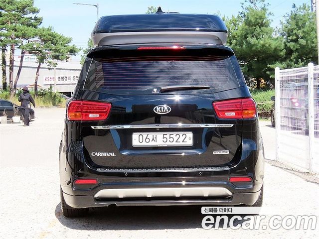 Kia Carnival Gasoline 9-Seater Hi-Limousine Noblesse Special 2019 — фото 4
