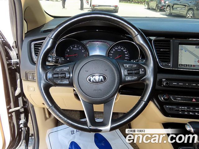 Kia Carnival Gasoline 9-Seater Hi-Limousine Noblesse Special 2019 — фото 8