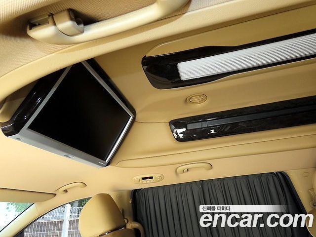 Kia Carnival Gasoline 9-Seater Hi-Limousine Noblesse Special 2019 — фото 20