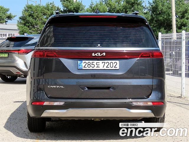 Kia Carnival (IV) Gasoline 9-Seater Noblesse 2023 — фото 4