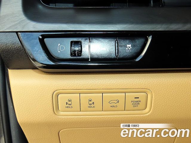 Kia Carnival (IV) Gasoline 9-Seater Noblesse 2023 — фото 16
