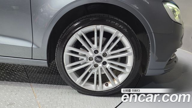 Audi A3 40 TFSI 8V 2018 — фото 21