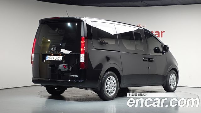 Hyundai Staria L3.5 Cargo 5-Seater Modern 2023 — фото 2