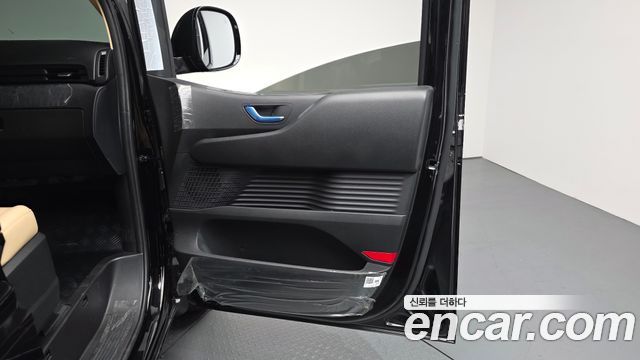 Hyundai Staria L3.5 Cargo 5-Seater Modern 2023 — фото 25