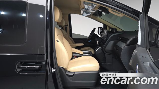 Hyundai Staria L3.5 Cargo 5-Seater Modern 2023 — фото 26