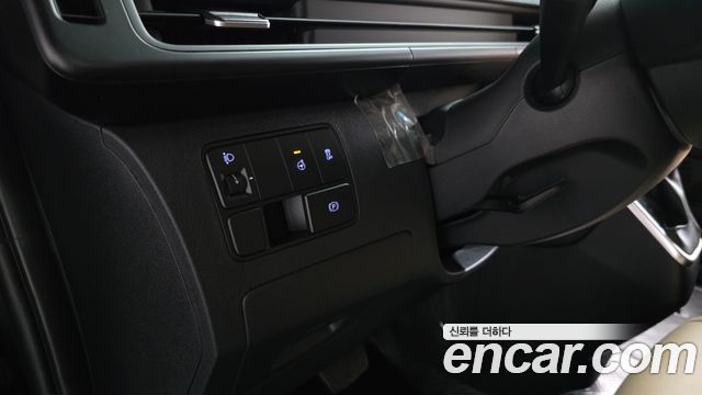 Hyundai Staria L3.5 Cargo 5-Seater Modern 2023 — фото 27