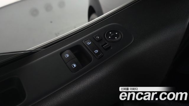 Hyundai Staria L3.5 Cargo 5-Seater Modern 2023 — фото 29